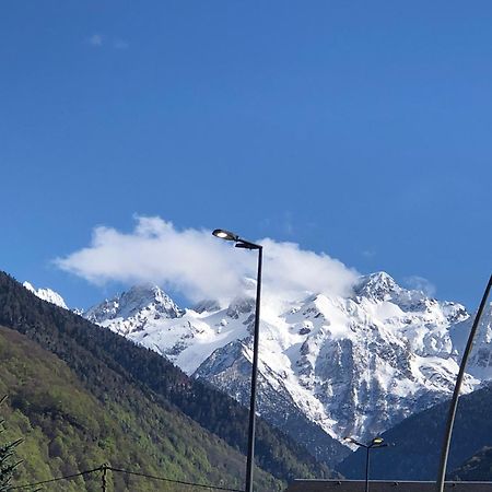Appart T 3 Bagneres-De-Luchon Vue Montagne - Piscine Mi Juin Extérieur photo