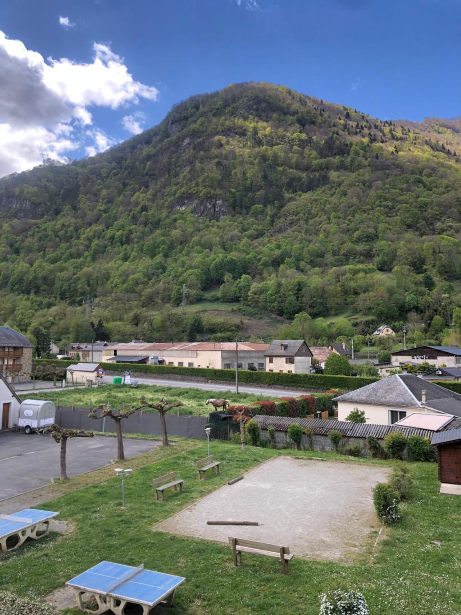 Appart T 3 Bagneres-De-Luchon Vue Montagne - Piscine Mi Juin Extérieur photo